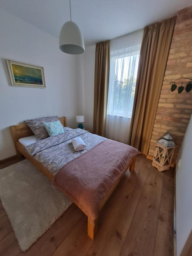 Art Gallery Apartment Nove Zamky Exterior photo
